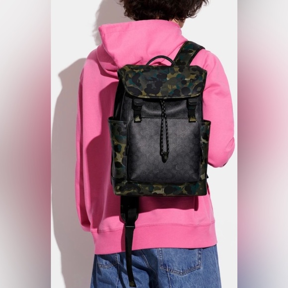 NWOT Coach League Flap Backpack In Signature Canvas With Camo Print - Picture 2 of 9